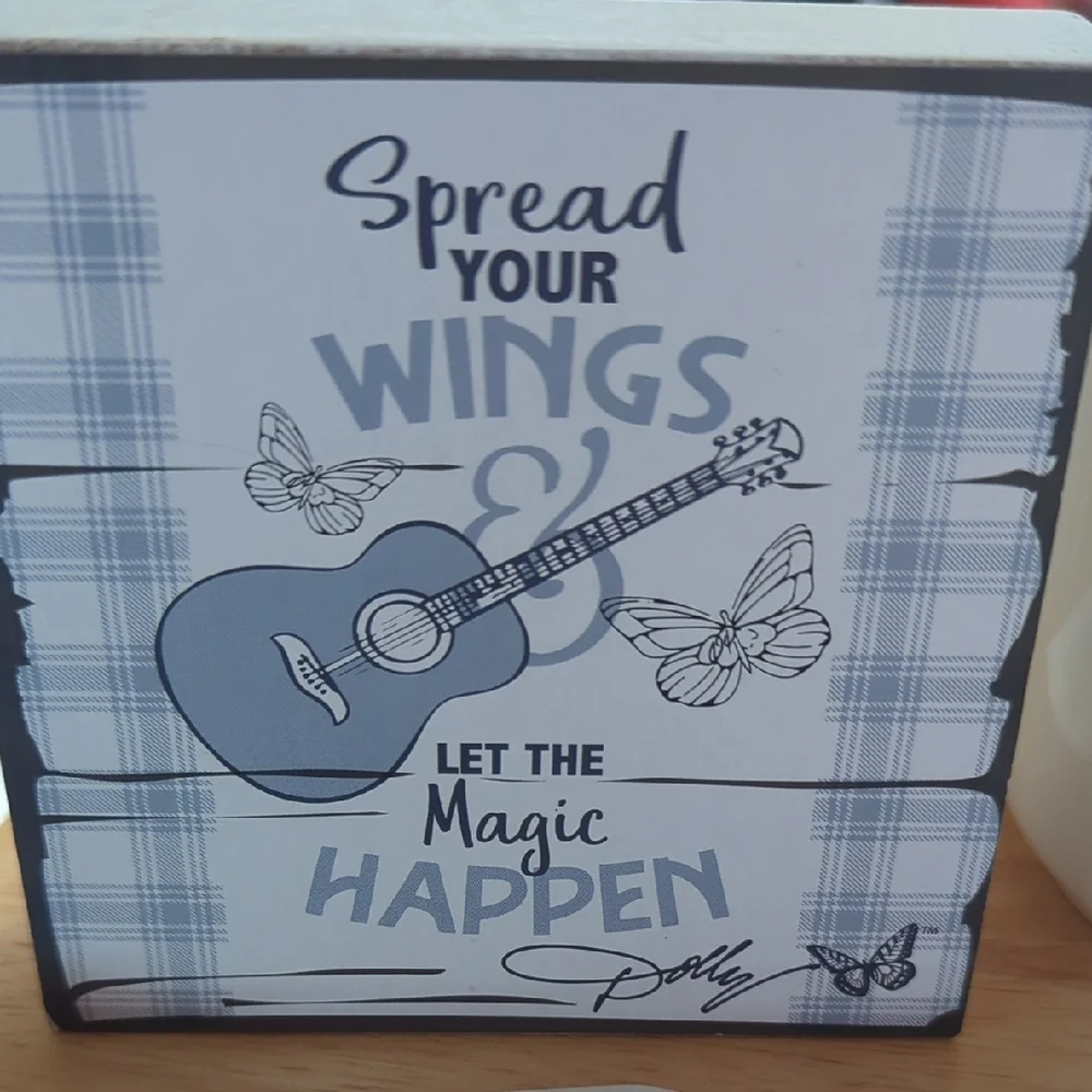 Dolly Parton Butterfly Kitchen Set - Blue - Picture 3 of 7